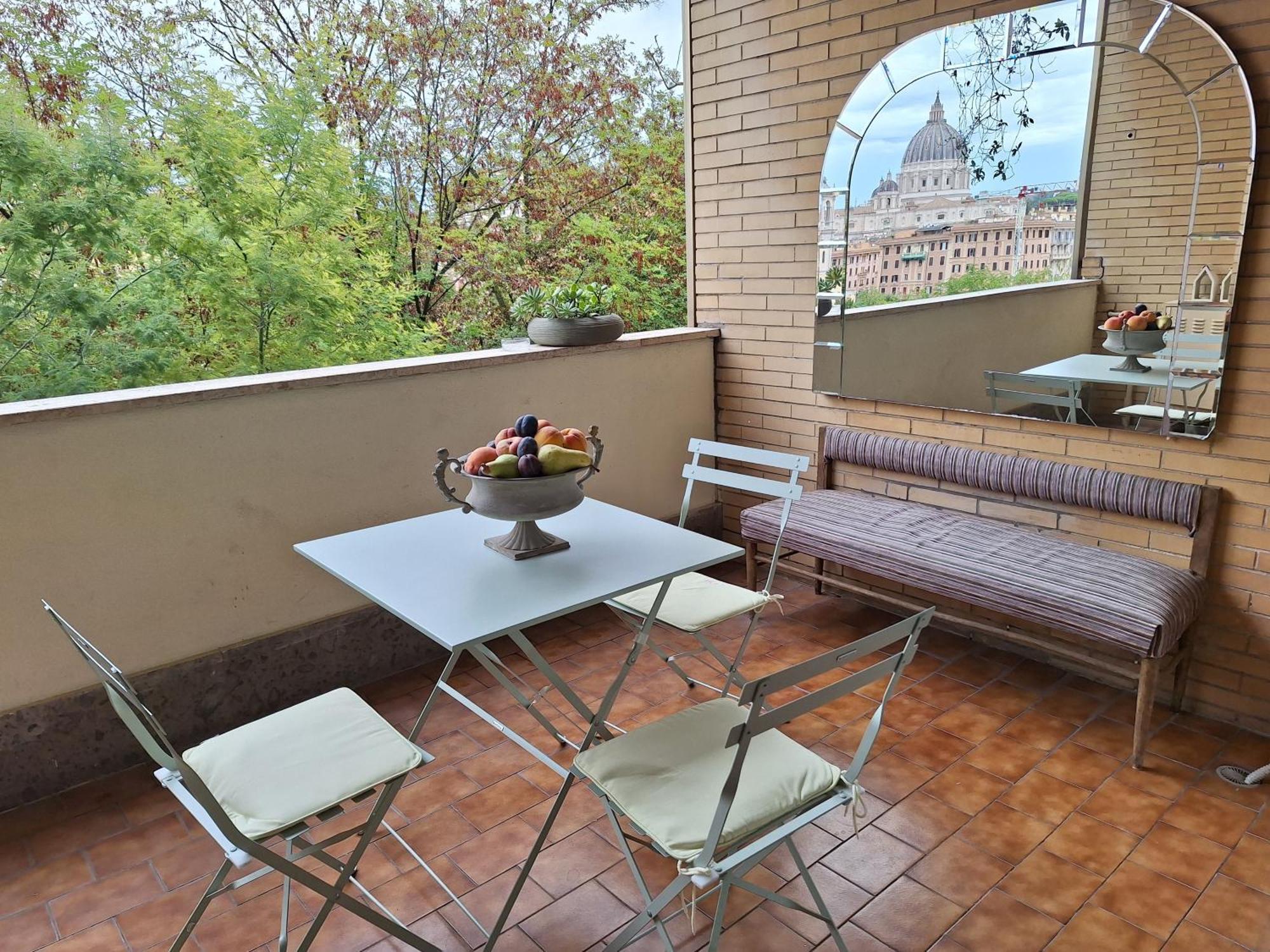 Delmirani'S Book Apartments - Vatican View ローマ エクステリア 写真